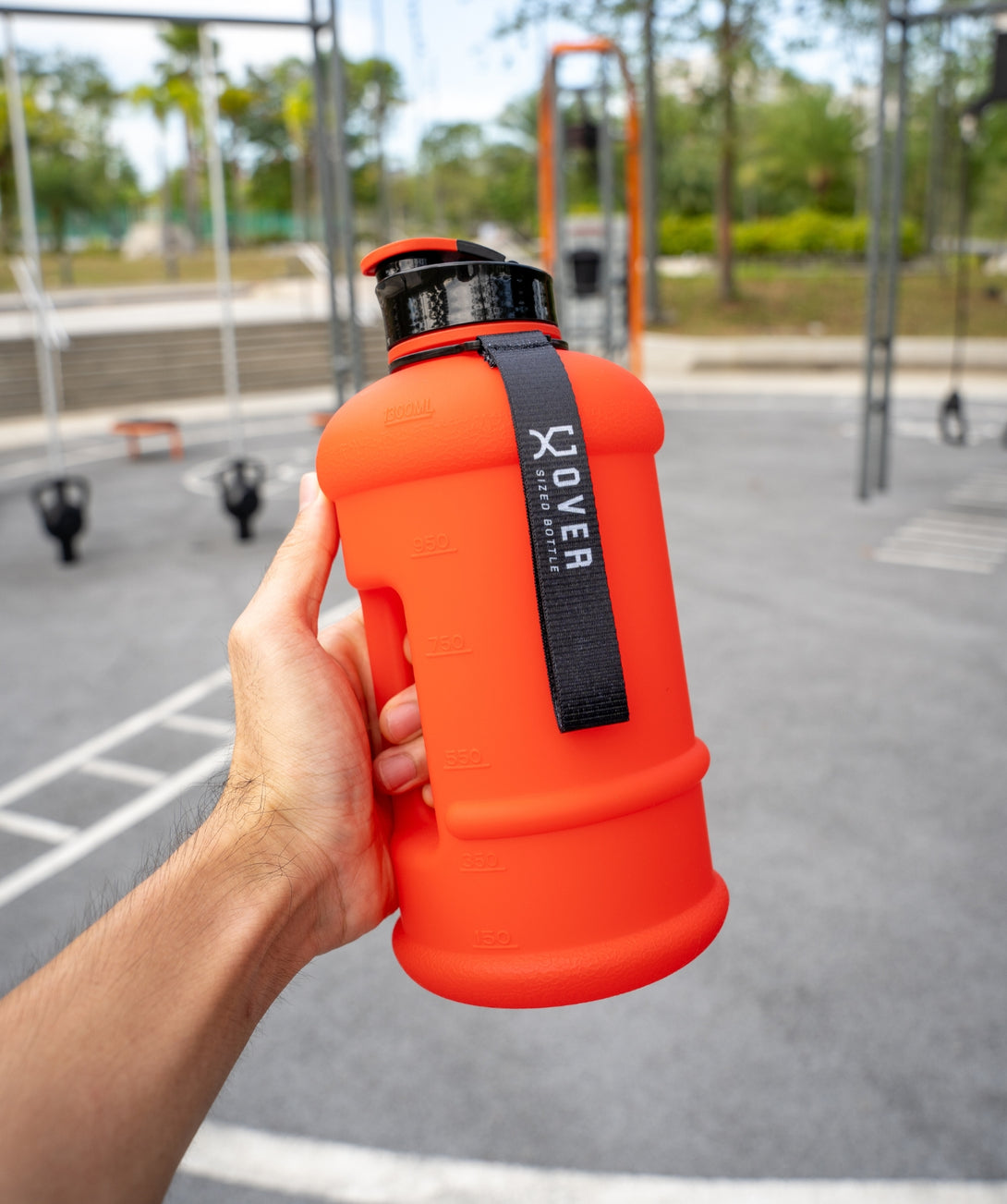1.5L Oversized Bottle with Flip Cap