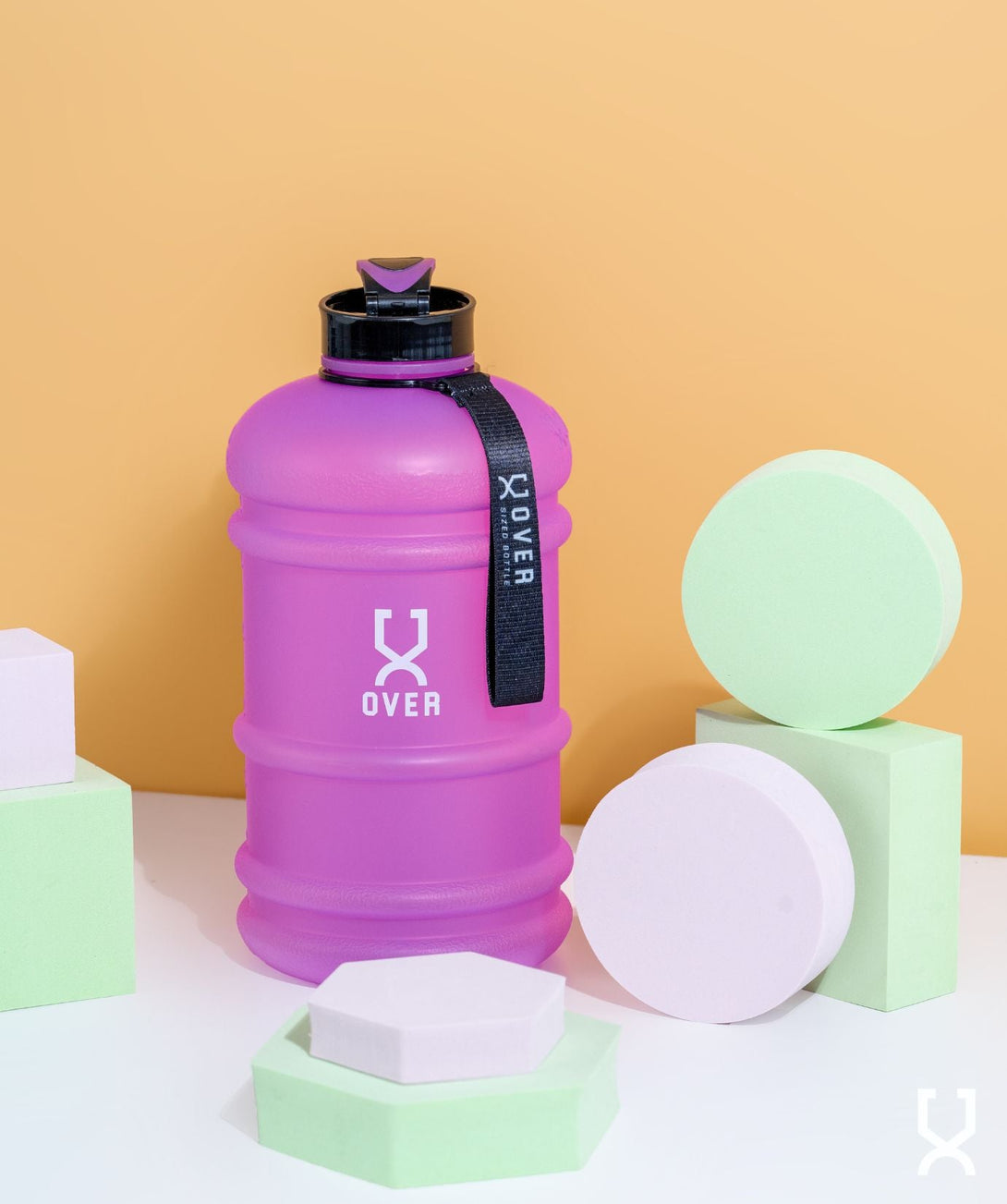 2.2L Oversized Bottle with Flip Cap