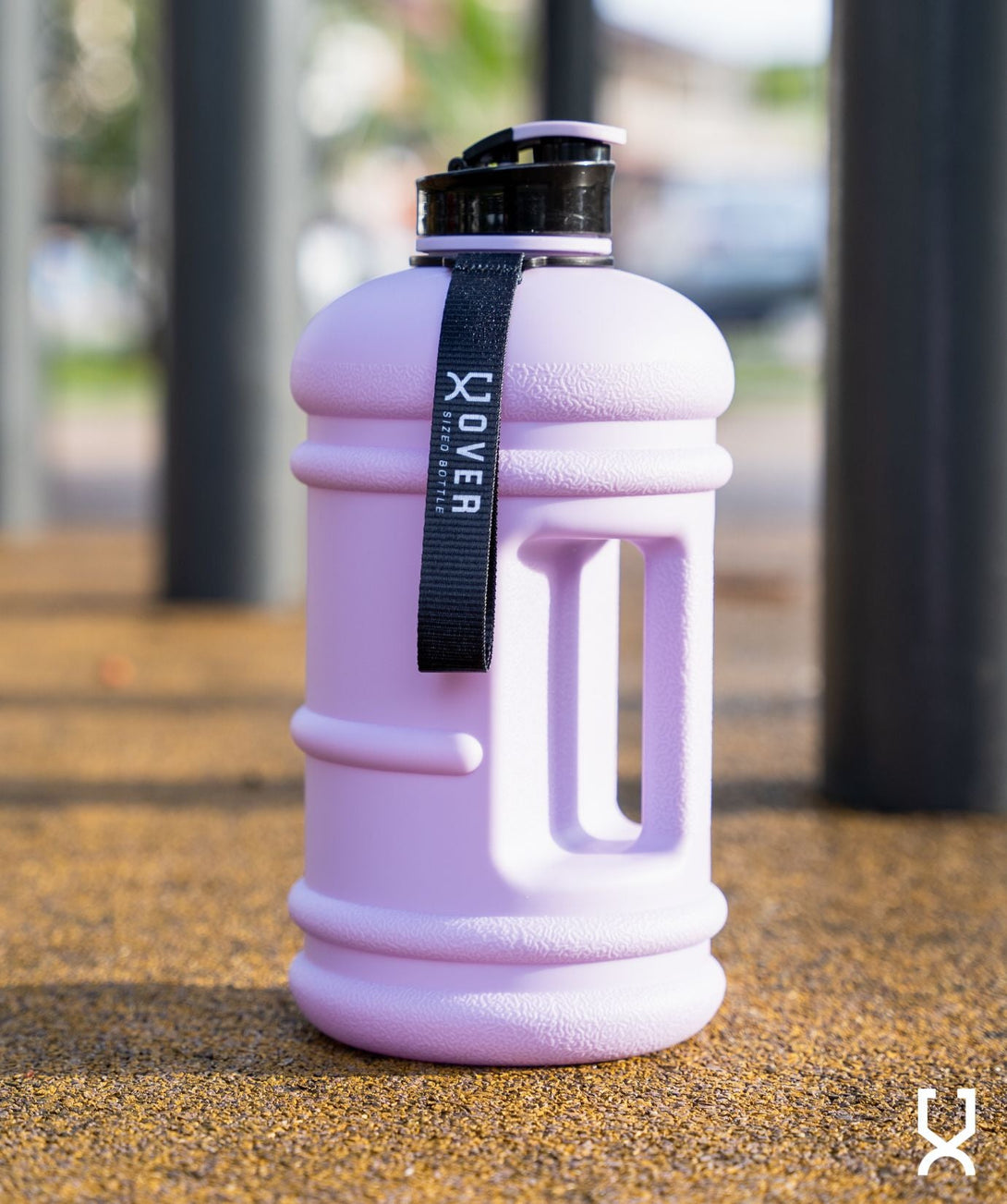 2.2L Oversized Bottle with Flip Cap