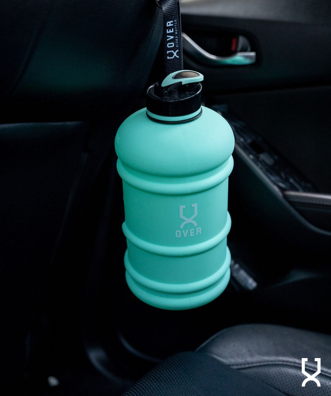 2.2L Oversized Bottle with Flip Cap