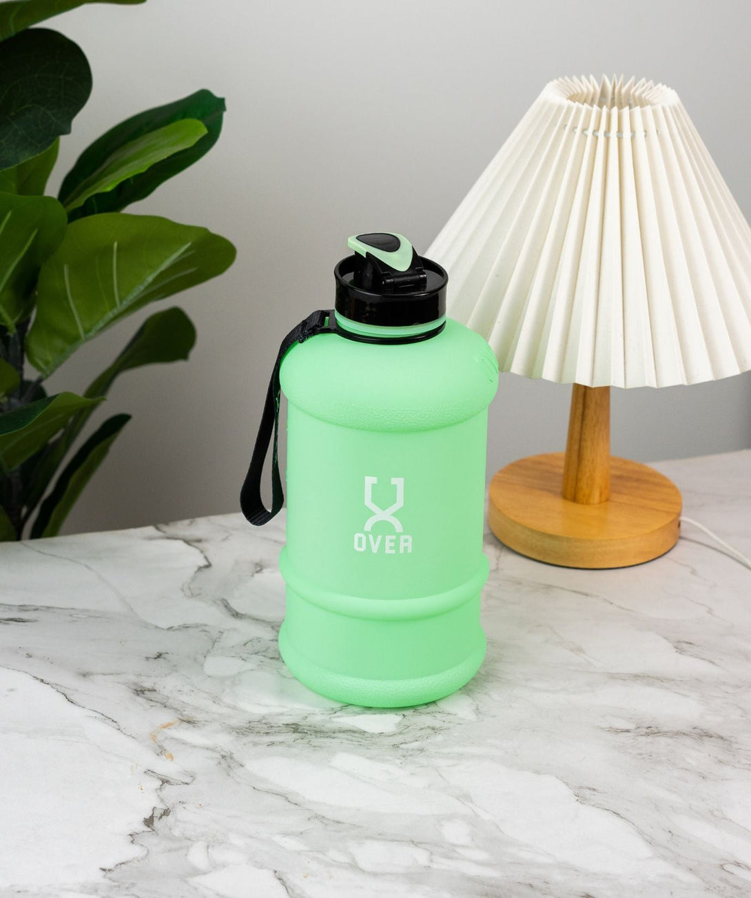 1.5L Oversized Bottle with Flip Cap