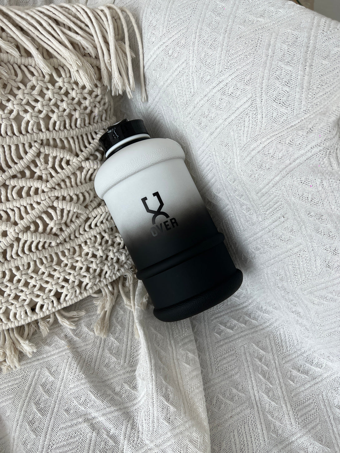 1.5L Oversized Bottle with Flip Cap