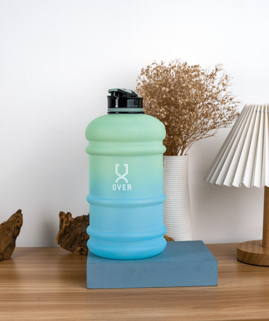 2.2L Oversized Bottle with Flip Cap